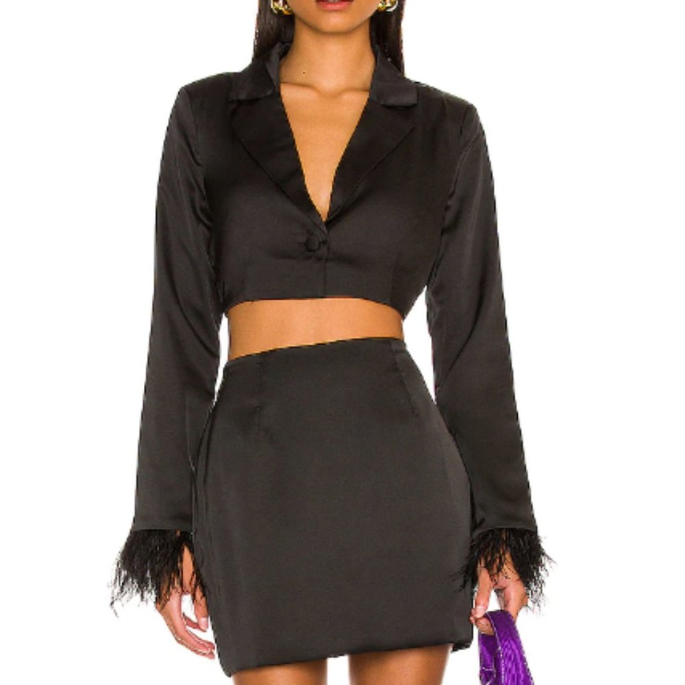 Revolve Julia Blazer Top - Picture 1 of 3